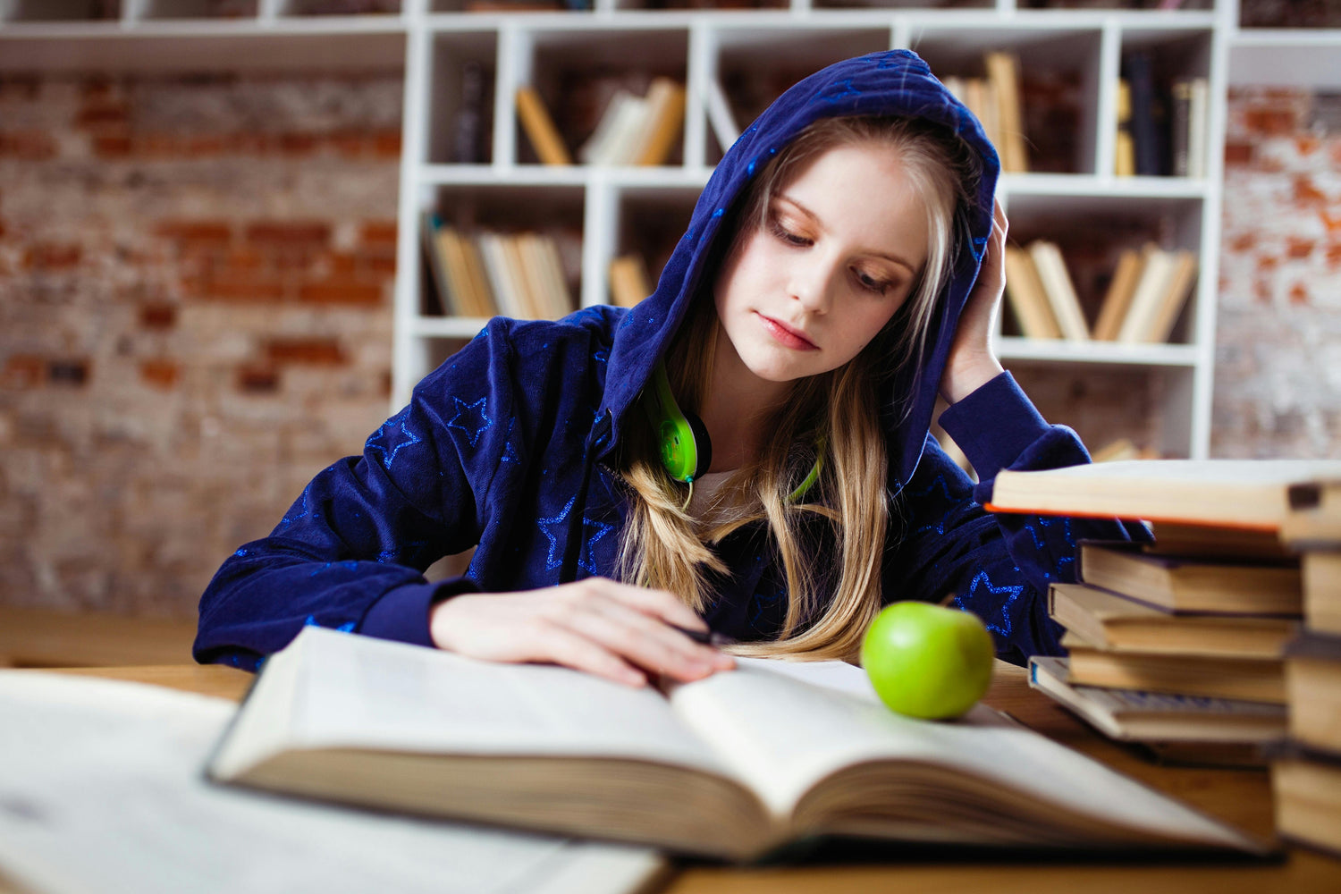 The Science Behind Teenage Mood Swings, Sleepiness, and Motivation Loss